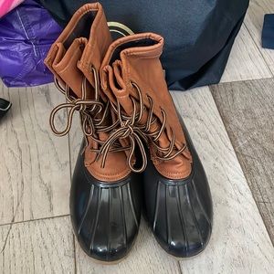 The Original Duck Boot